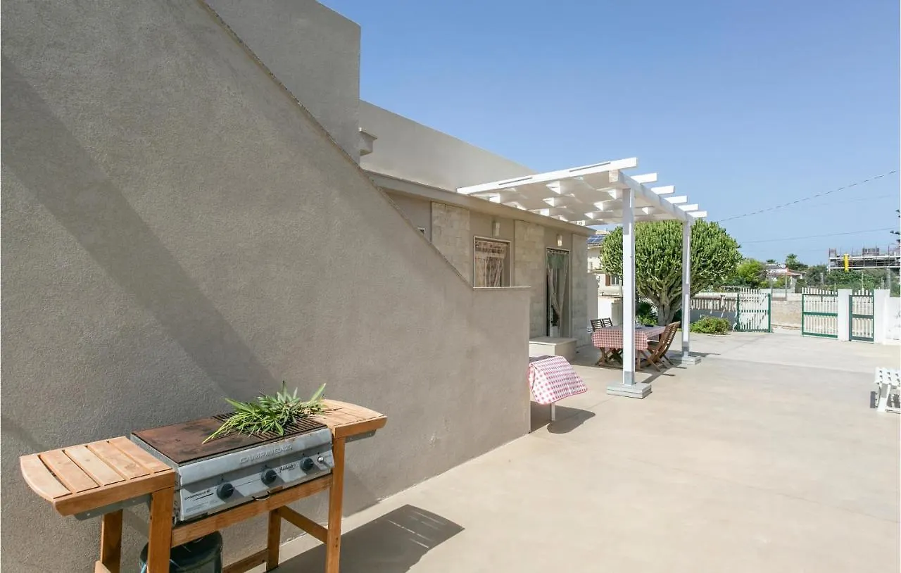 3 Bedroom Beautiful Home In Marzamemi Holiday home